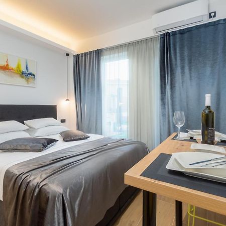 Studio Apartman Lilly With Private Parking In The Yard Of The House PUY Eksteriør bilde