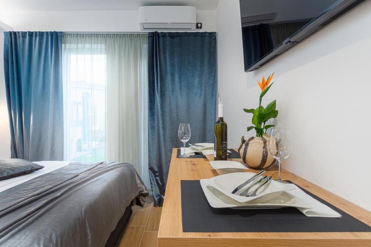 Studio Apartman Lilly With Private Parking In The Yard Of The House PUY Eksteriør bilde